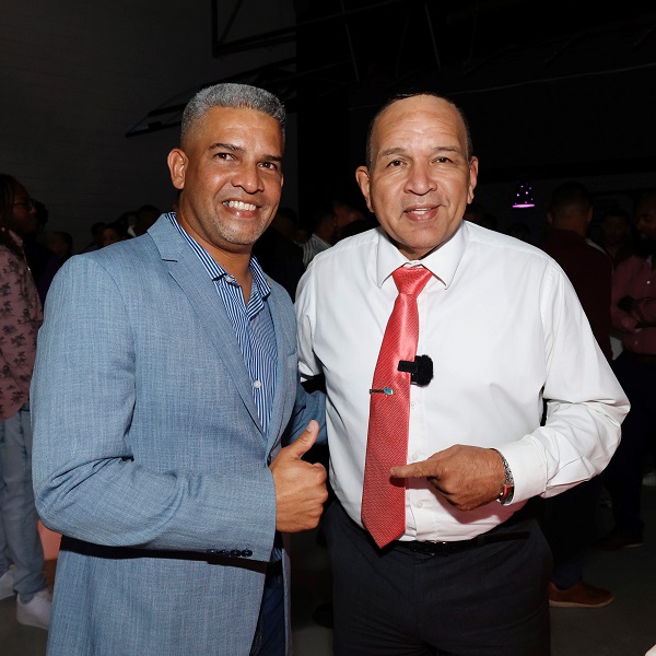 Minister Endy Croes A Hiba Palabra Na Drafting Night Di E Prome Proline Winter Baseball League ..