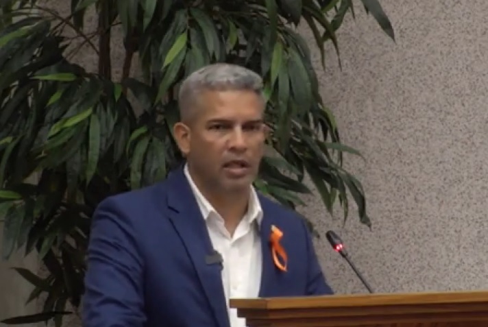 Parlamentario Raymond Kamperveen Raiz Tin Scol No Tin Cushina Apto Pa Duna Educacion Den Ramo Turistico