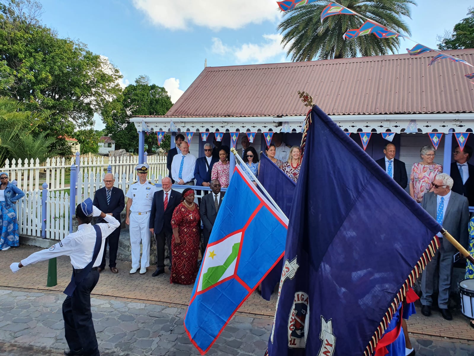 Comandante Di Kustwacht A Bishitya Caribe 4