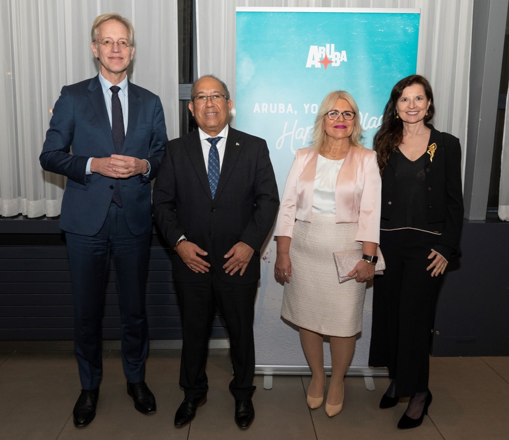 Exitoso Recepcion Di Introduccion Di Mr. Ady Thijsen Como Minister Plenipotenciario