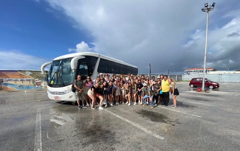Proyecto De Investigacion Na Aruba: Un Colaboracion Entre Universidad Di Aruba Y Utrechtse School Voor Bestuurs- En Organisatiewetenschap 164 Organisatiewetenschap.....