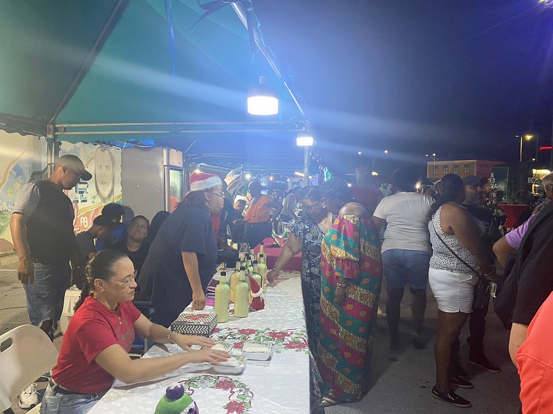 Tremendo Ambiente Na Xmas Bazaar Na San Nicolas 171 Tremendo Ambiente Na Xmas Bazaar Na San Nicolas..9