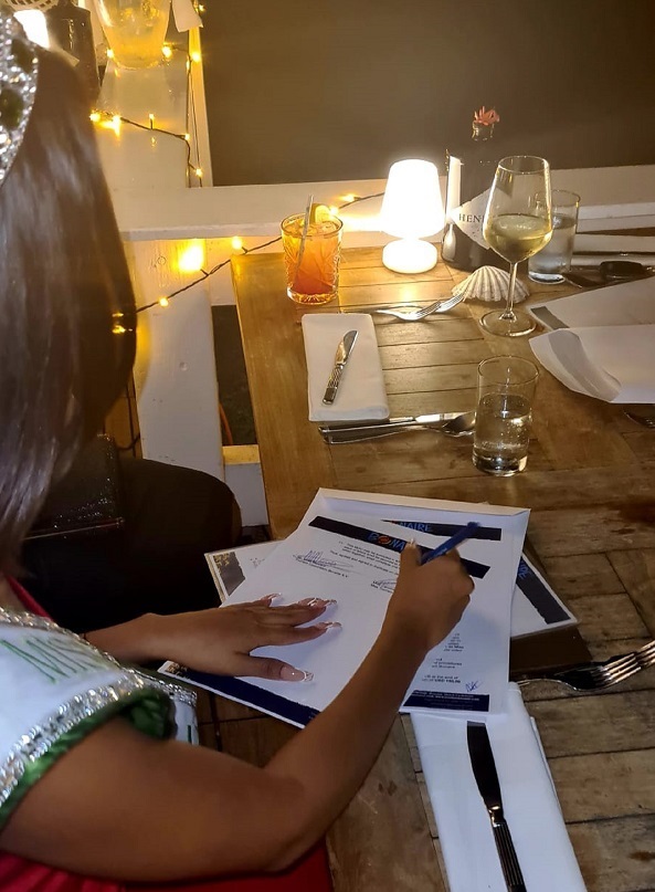 Miss Tourism Bonaire 2023 Signs Agreement With Tourism Corporation Bonaire.