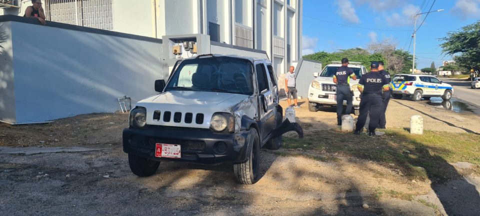 Suzuki Jimny A Haci Un Coprol Y Para Riba Su 4 Wielnan Bek 2 1