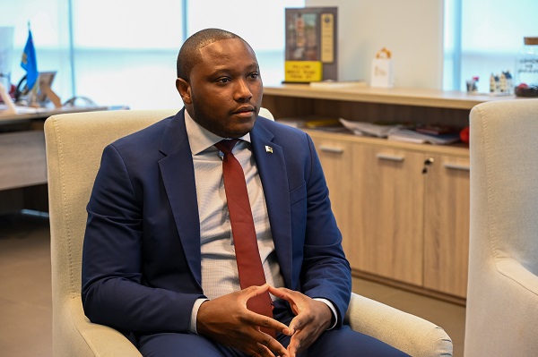 Minister Rocco Tjon: Ta Bay Sigui Inverti Den Tecnologia Y Educacion Pa Combati Criminalidad Mas Eficiente Y Mas Eficaz Na Aruba 161 Ta Bay Sigui Inverti Den Tecnologia Y Educacion Pa Combati Criminalidad Mas Eficiente Y Mas Eficaz Na Aruba