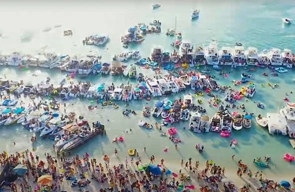 Wardacosta Polis Y Guarda Nos Costa Lo Hasi Controlnan Riba Lama Durante Boat Fest..