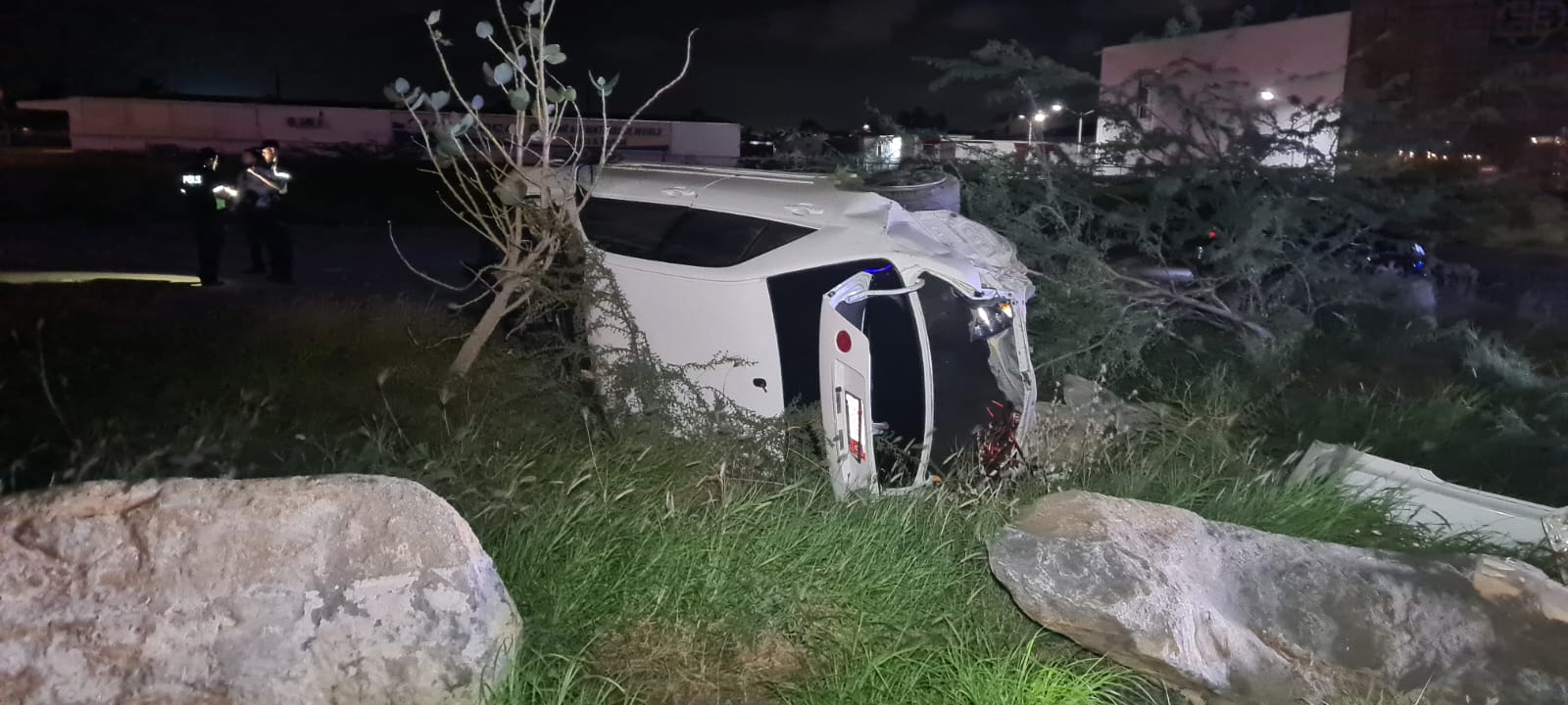 Auto Desconoci A Sera Altezza Blanco Y A Conduci Cu A Bolter 168 Auto A Bolter 1
