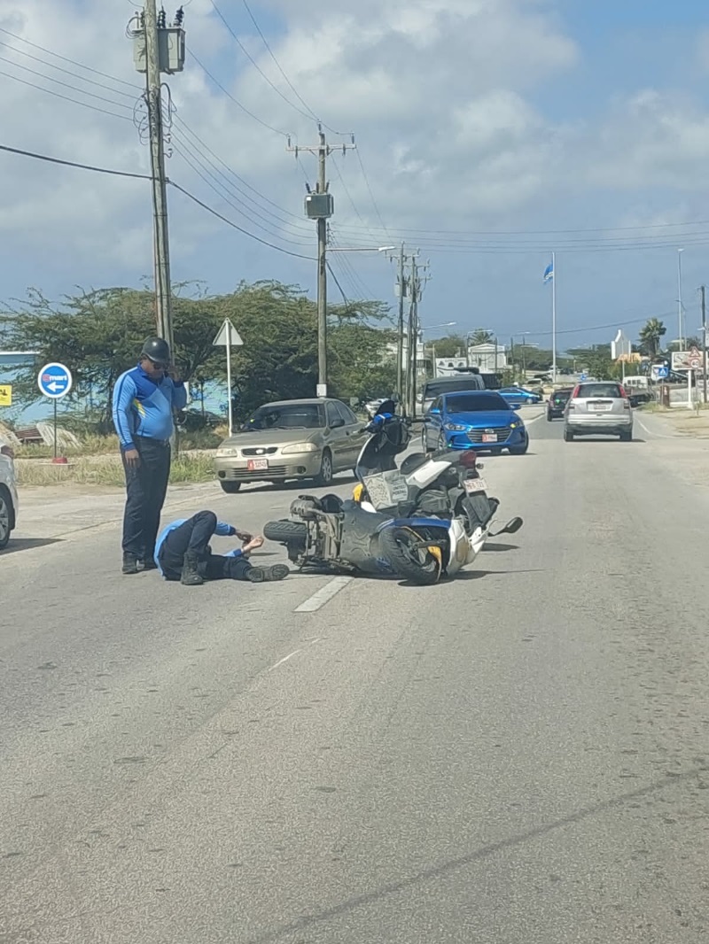 Accidente Na Rotonde Di Cumana..5