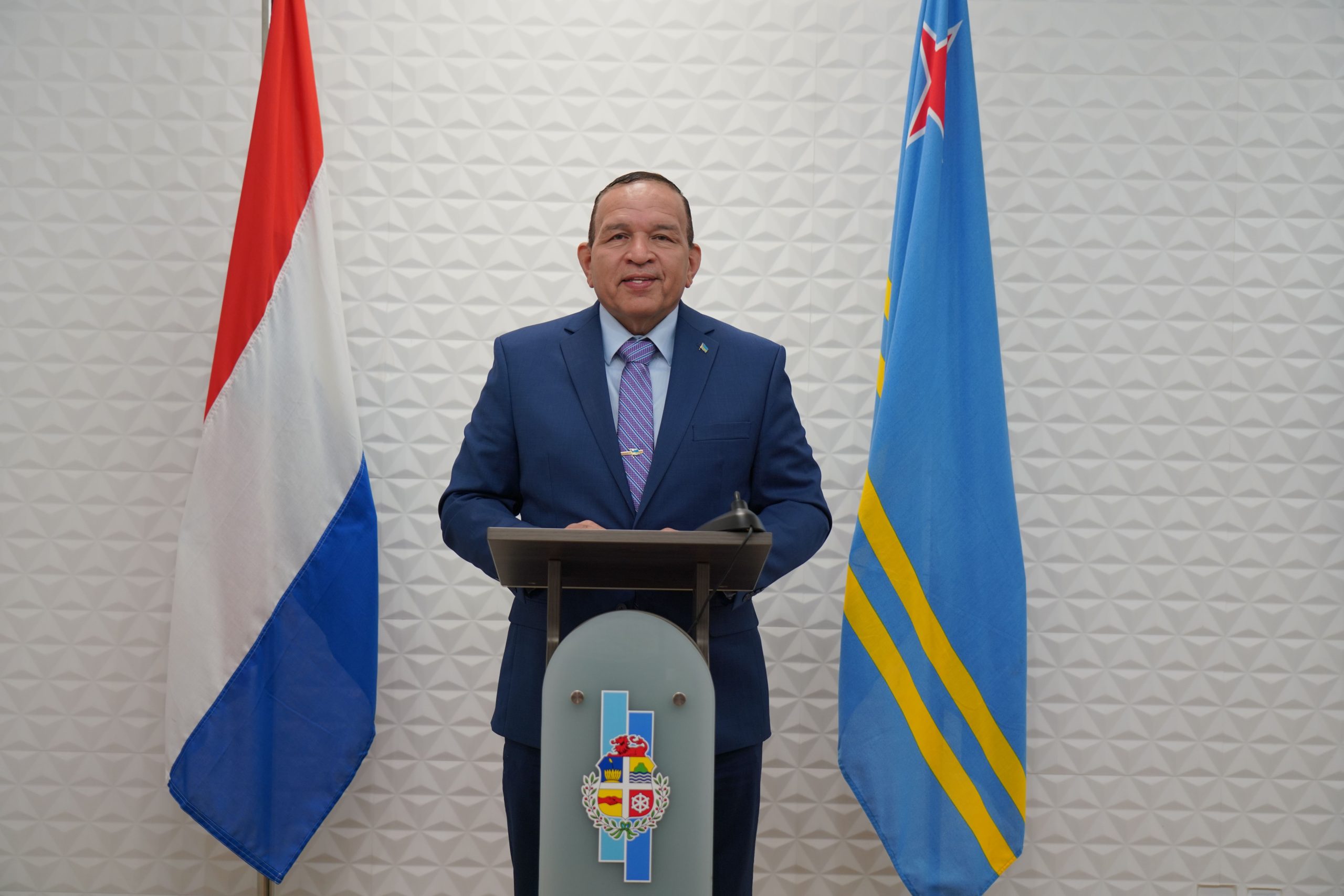Minister Endy Croes a elabora riba e proyecto Sports Management - EA ...