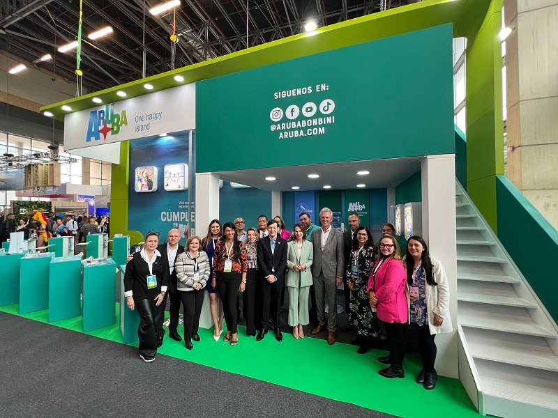 Delegacion Di Aruba Asistiendo Na E Di 42 Edicion Di E Vitrina Turistica Di Anato...