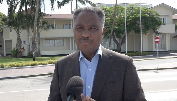 Ex Minister Besarill A Baha Supuestamente Como Minister Paso E No Ta Haya Kindertoelage