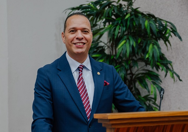 Parlamentario Marco Berlies Mep Parlamentario Benny Sevinger Ta Papia Barbaridad