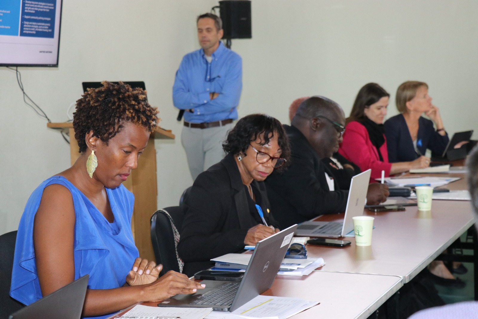 Successful Meeting Between The Representative Of Un Woman Caribbean And The Government Of Aruba 160 Successful Meeting Between The Representative Of Un Woman Caribbean And The Government Of Aruba