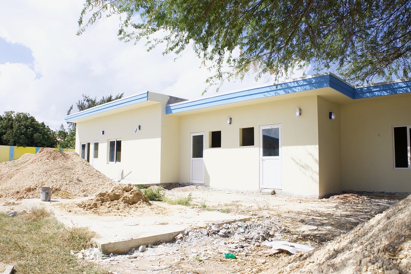 Minister Endy Croes: Trabou Di Construccion Di Scol Basico Sint Aloysius Ta Avansando 161 Trabou Di Construccion Di Scol Basico Sint Aloysius Ta Avansando...4