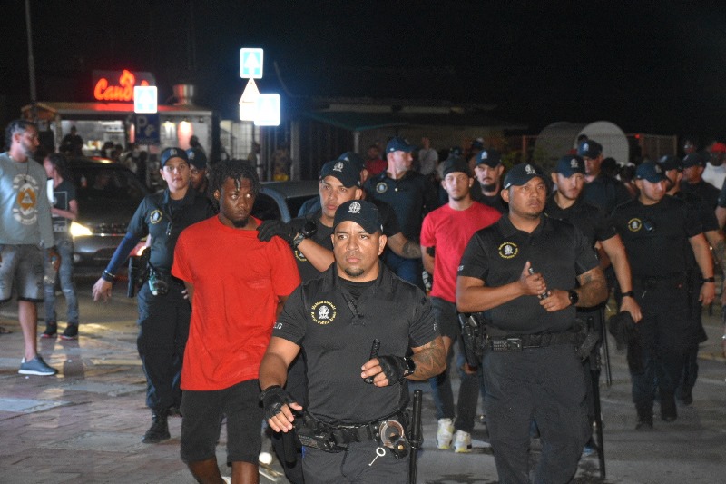 Detencion Na Parada Di Luz 1