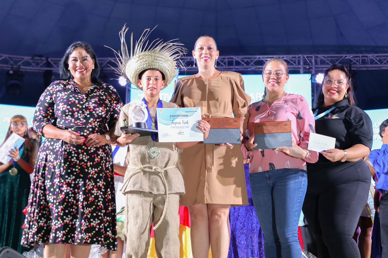 Minister Di Xiomara Maduro Ta Expresa Palabra Di Pabien Na E Ganadonan Y Demas Participante 167 2023 Festival Hubenil 06