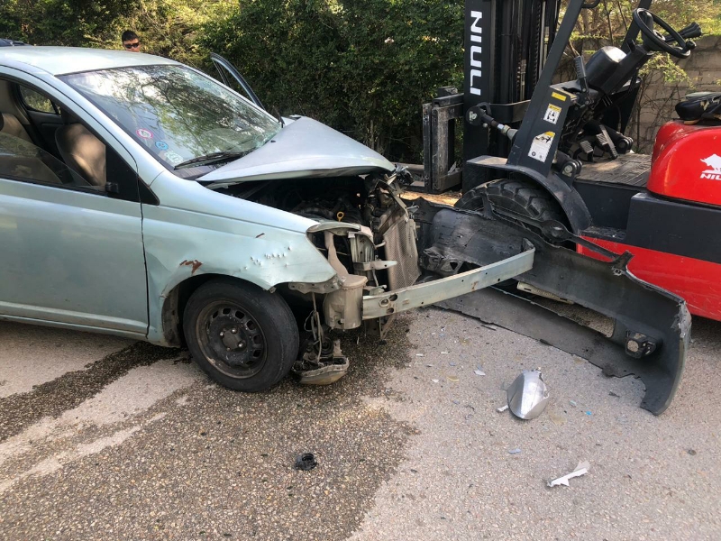 Accidente Entre Forklifter Y Un Toyota Yaris 162 Accidente Entre Forklifter Y Un Toyota Yaris...3