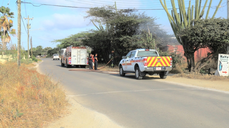 Brandweer Aruba Cu Man Yen Diamars Atardi; Berghok A Kima Na Piedra Plat 160 Brandweer Aruba Cu Man Yen Diamars Atardi Berghok A Kima Na Piedra Plat..6 1