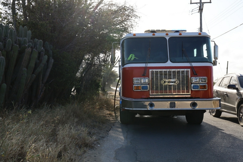 Brandweer Aruba Cu Man Yen Diamars Atardi; Berghok A Kima Na Piedra Plat 161 Brandweer Aruba Cu Man Yen Diamars Atardi Berghok A Kima Na Piedra Plat