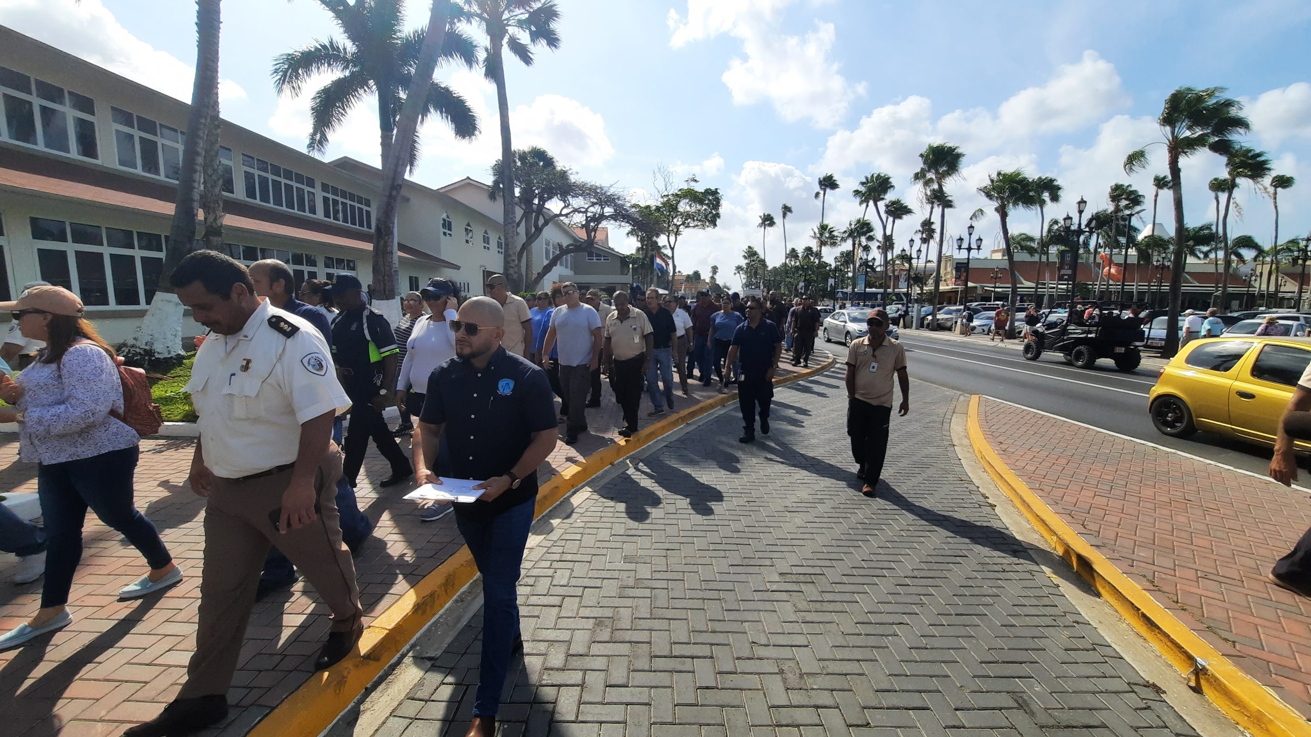 Presidente Di Sindicato Di Douane Edward Maduro: Ta Exigi Gobierno Pa Contesta Dialuna Awo Pa Revoca Ley Di Prestatiemanagement System 160 Manifestacion 2 Scaled