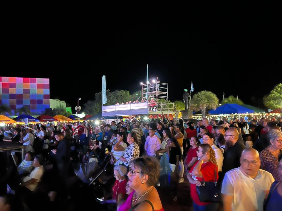 Multitud A Biba Nos Cultura 01