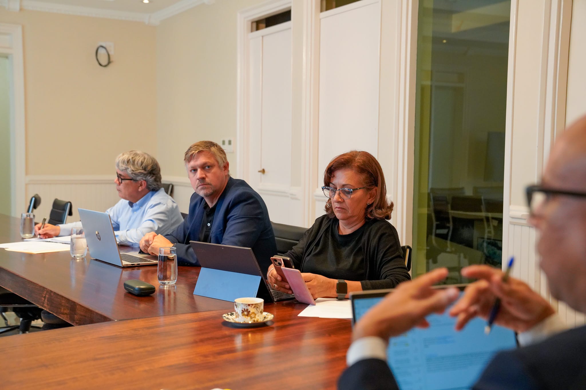 Prome Minister Evelyn Wever-Croes: Reunionnan Tecnico Entre Sindicato Y Gobierno: A Cuminsa Riba Sistema Nobo Di Evaluacion 162 Reunionnan Tecnico Entre Sindicato Y Gobierno