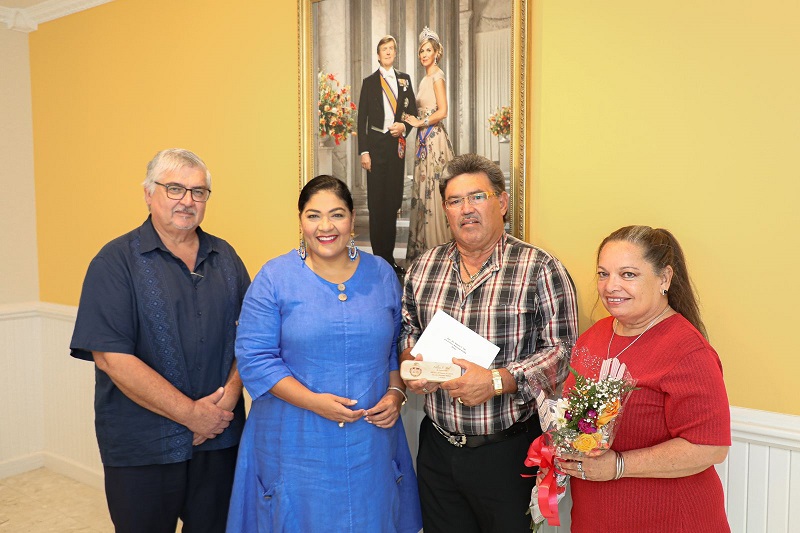 Celebra Hubilario Di Tres Empleado Publico Na Archivo Nacional Aruba...003