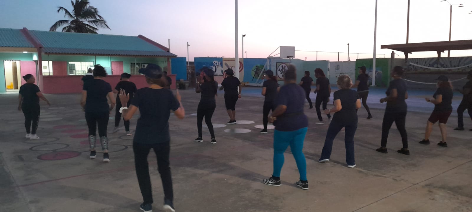 Line Dance Groep Happy Line Dancers A Celebra Nan Prome Aña 161 Grupo Di Baile 4