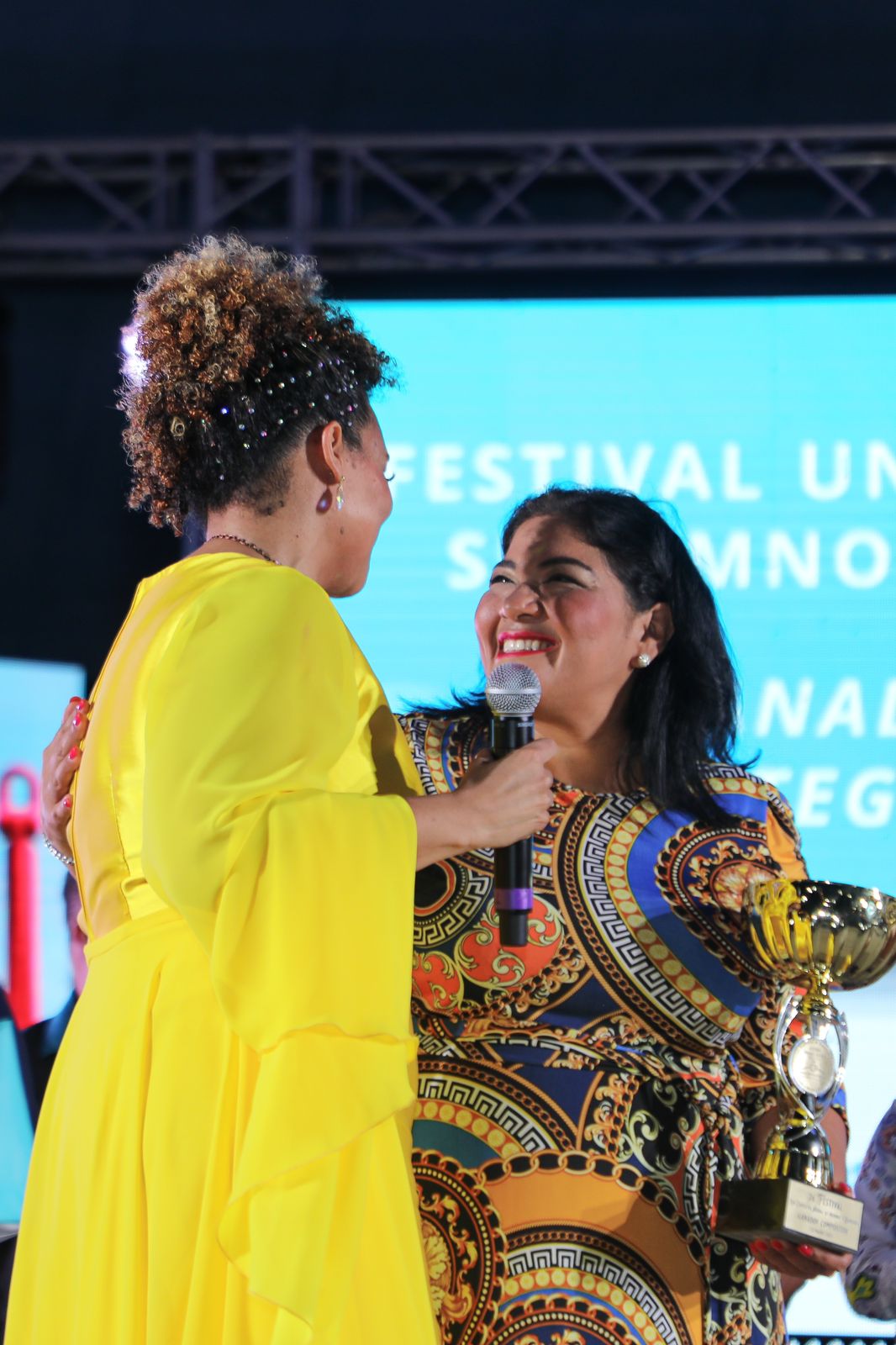 Minister Xiomara Maduro Ta Felicita Ganador Maximo Ghislaine Grant 160 Image 10