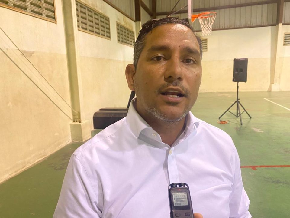 Insinerado Ta Un Bon Producto Y Lo Keda Den Vision Y Plan Di Minister Ursell Arends