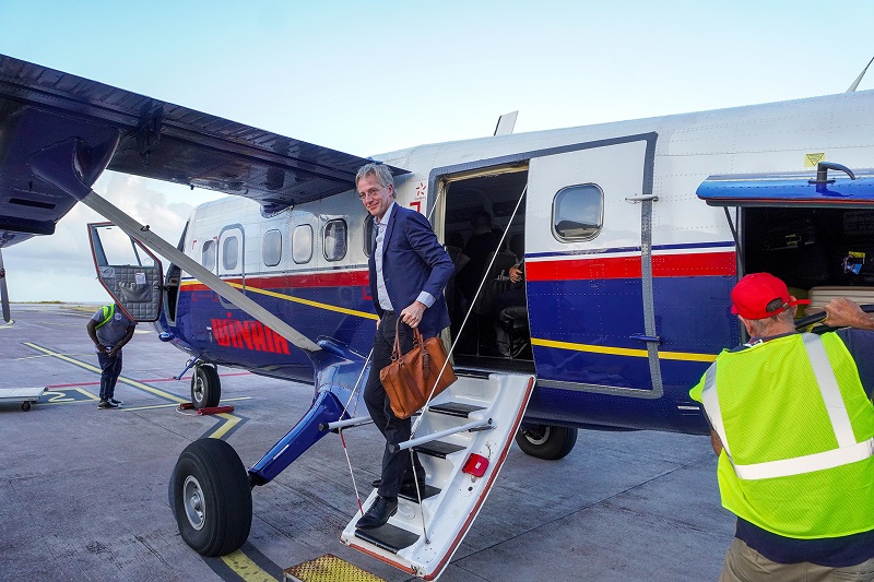 Minister Dijkgraaf Arrives