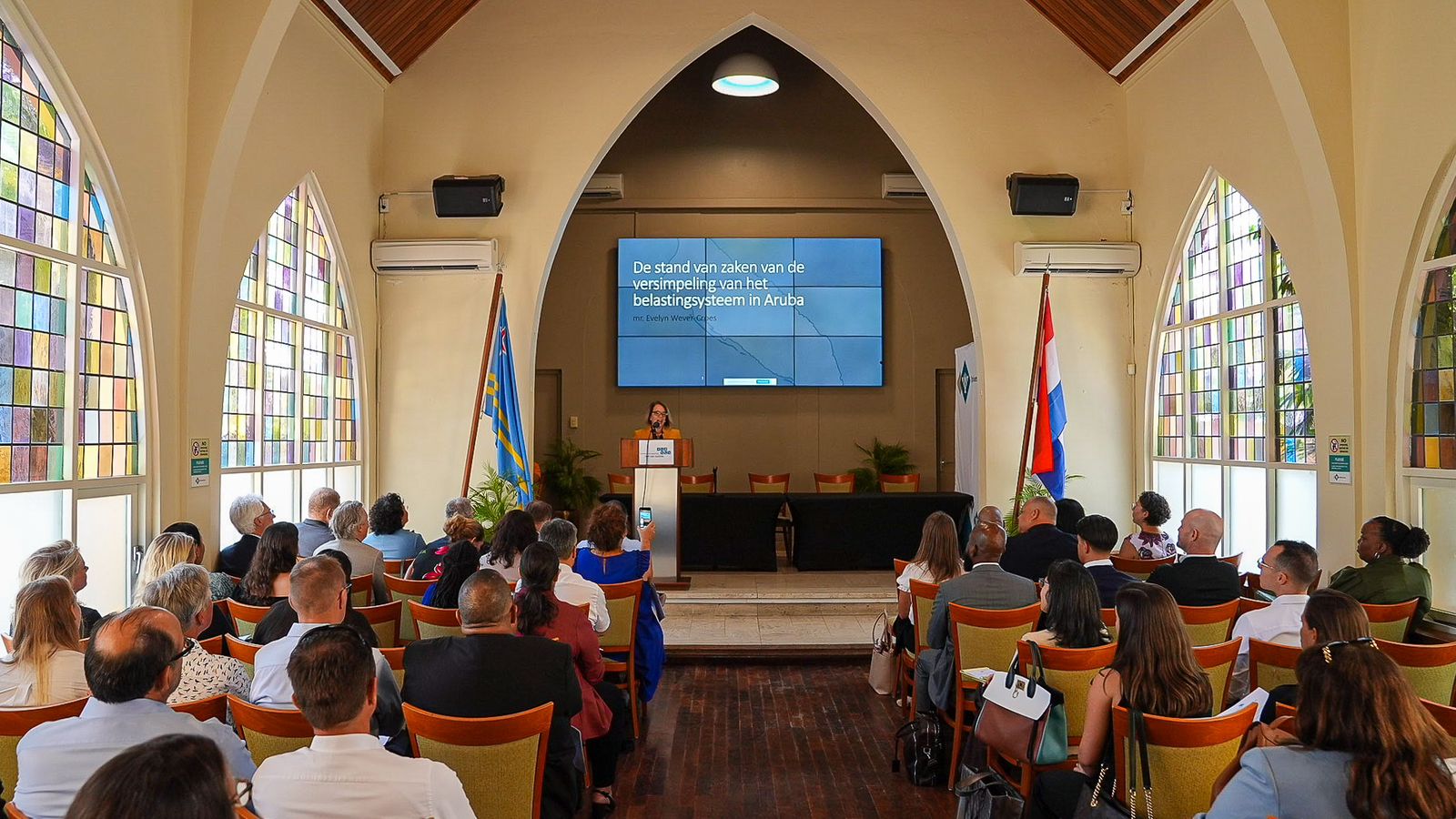 Simpioso ‘E Futuro Di Fiscalidad Den Parti Caribense Di Reino 01