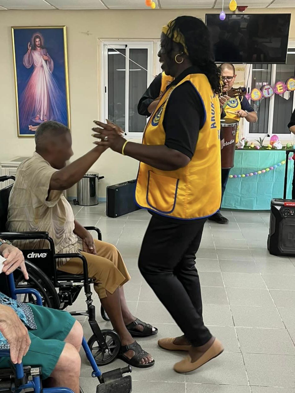 Casnan Di Nos Grandinan Contento Cu Ayudo Di Aruba Lions Club 168 Alc Paviljoen 5