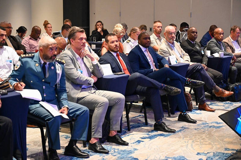 A Atende Simposio Tocante Human Factor Vs Technology.2