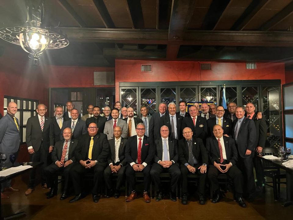 E Meeting Annual A Wordo Atende Pa Un Grupo Grandi Fellow Kiwanians