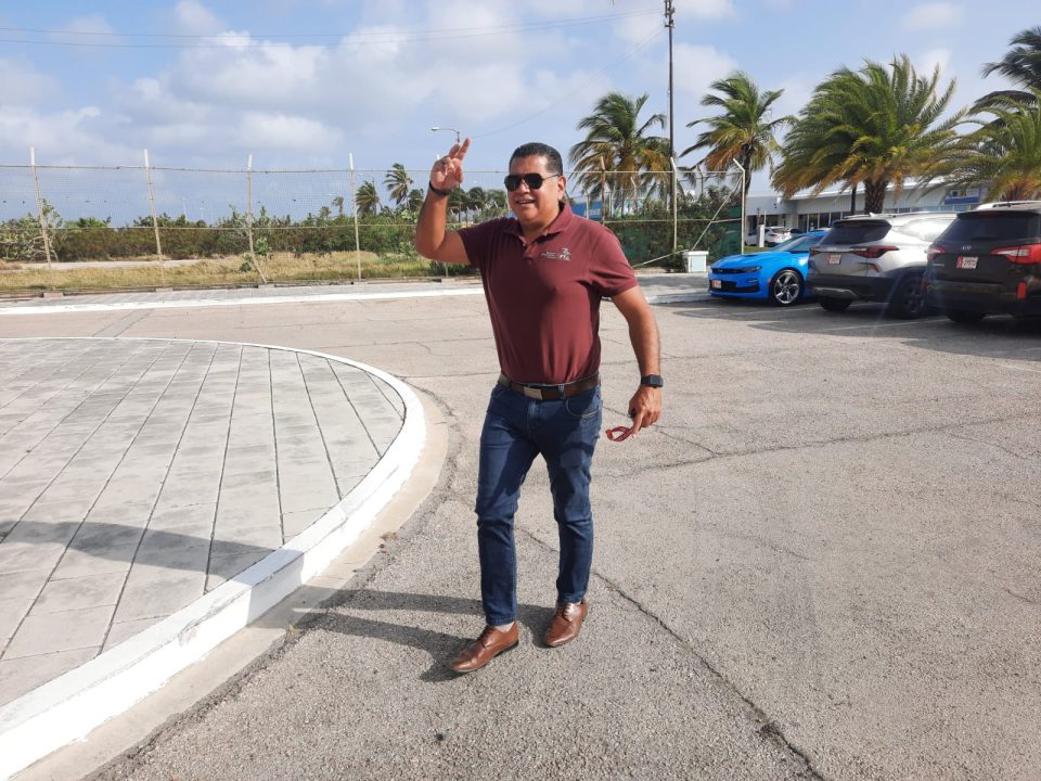Haya Placa Extra Of Haya Porcentahe Ta Discusion Pa Cera Negociacion Di Apa