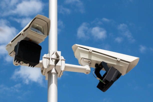 Hunto Cu Colega Minister Rocco Tjon Lo Instala Camara Di Siguridad Na E.p.b. Y S.p.o