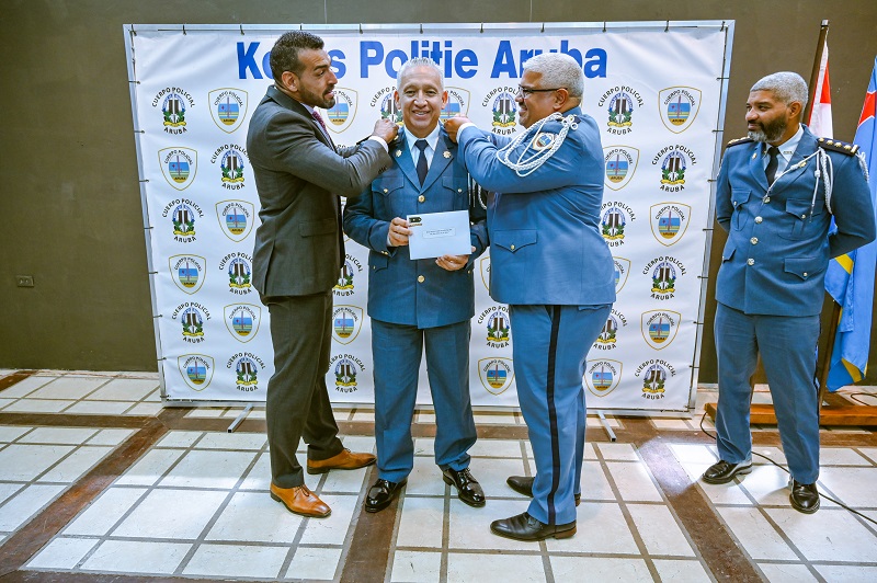 Un Total Di 170Ana Sirbiendo Pais Aruba 1