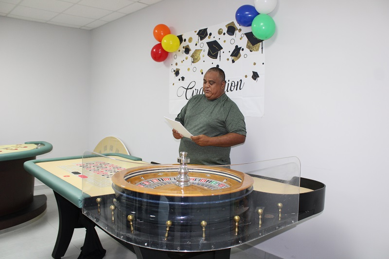 Enseñansa Pa Empleo Epe Pa Prome Biaha Ta Presenta Exitosamente E Curso Di Casino Dealer 161 Ensenansa Pa Empleo Epe Pa Prome Biaha Ta Presenta Exitosamente E Curso Di Casino Dealer 1