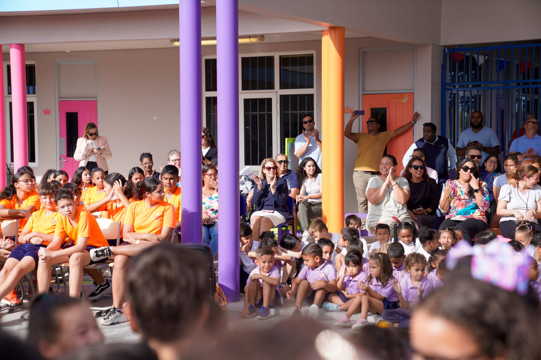 Prome Minister A Disfruta Di Un Bunita Presentacion Di Leerorkest Y Muchanan Di Prinses Amalia Basisschool 164 Mp Leeorkest 2