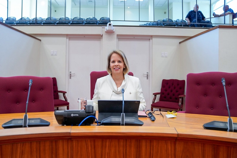 Prome Minister Evelyn Wever-Croes: Parlamanto Pa Tratamento Di Dos Ley Importante, Ambos Ley A Wordo Aproba Unanimamente 160 Prome Minister Evelyn Wever Croes 5
