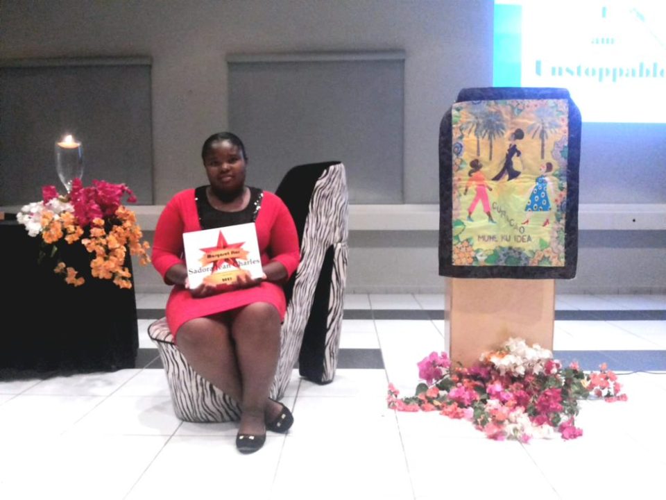 Sadora Jean Charles Ta Di 4 Ganado Di Strea Di Margaret