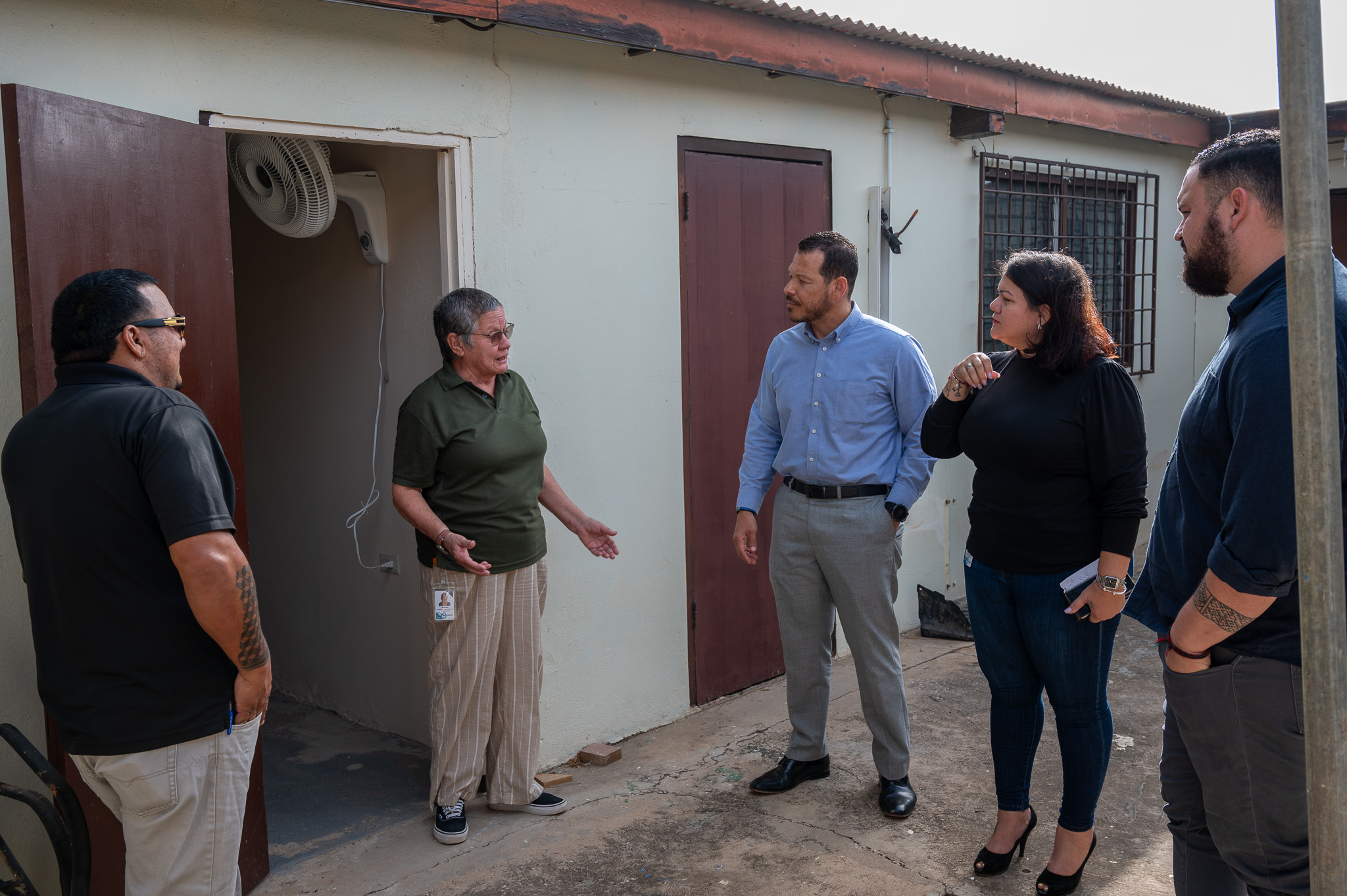 Minister Rocco Tjon: A Bishita E Inloophuis Na Meiveld Como Tambe Centro Colorado 169 A Bishita E Inloophuis Na Meiveld Como Tambe Centro Colorado 1