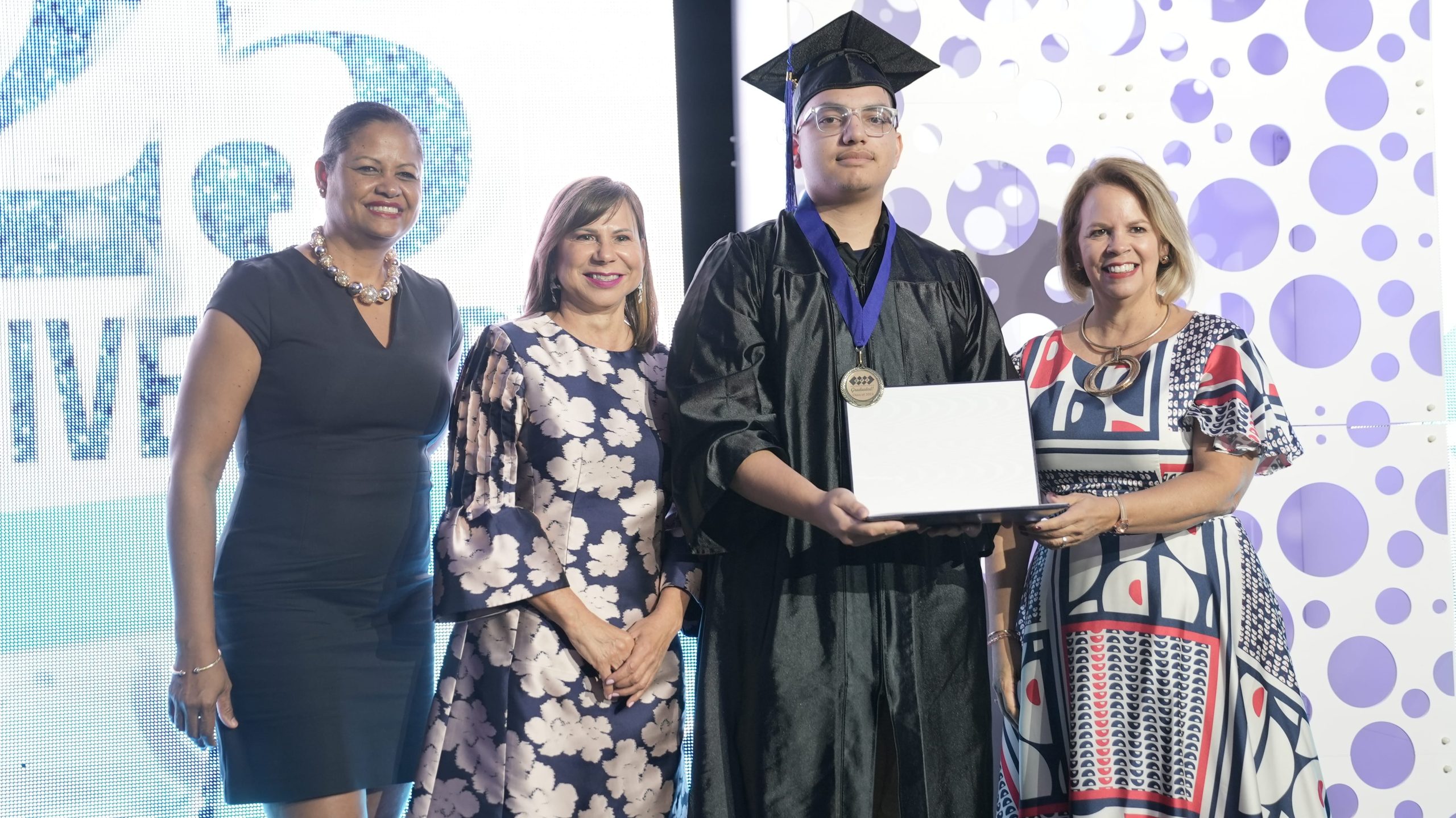 Prome Minister A Atende Ceremonia Di Graduacion Di Epi Sector &Quot;Hospitality And Tourism&Quot; 162 Graduation Epi19 Scaled