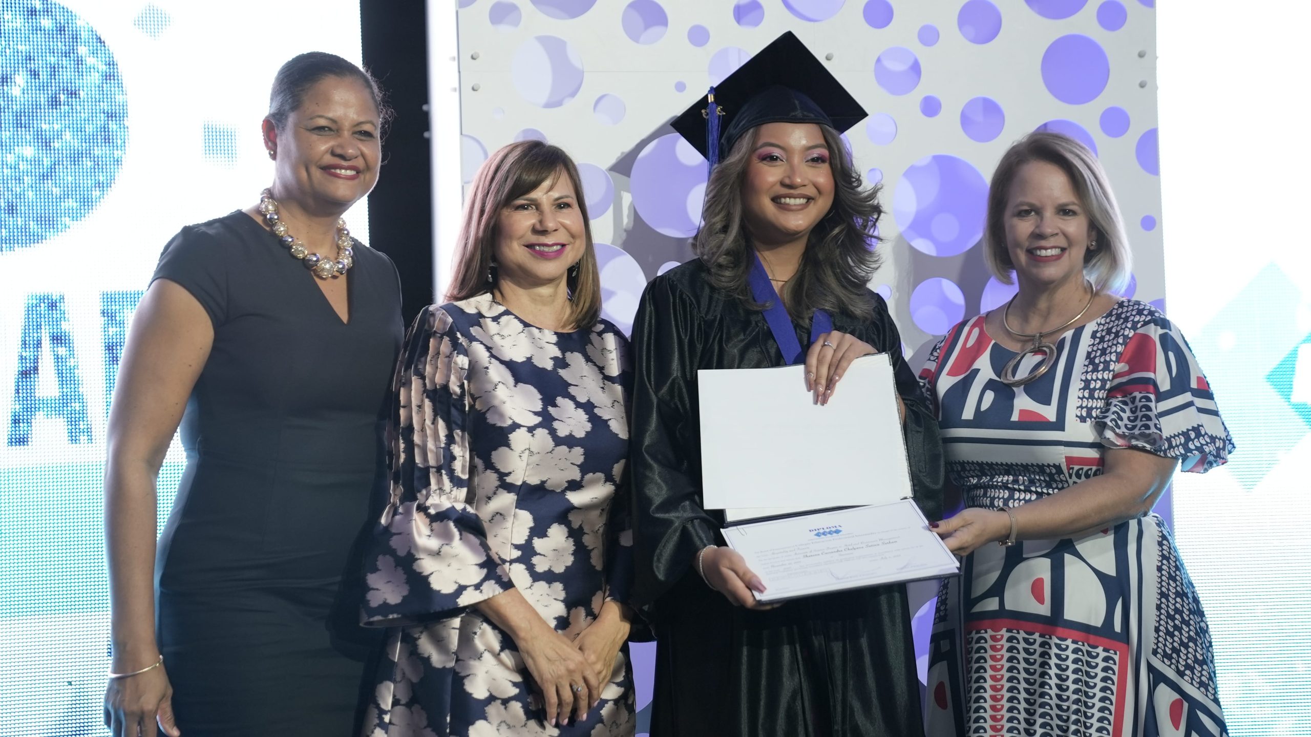 Prome Minister A Atende Ceremonia Di Graduacion Di Epi Sector &Quot;Hospitality And Tourism&Quot; 160 Graduation Epi22 Scaled