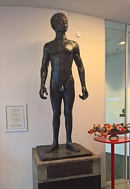 Un Tula Sunu Den Punda.2