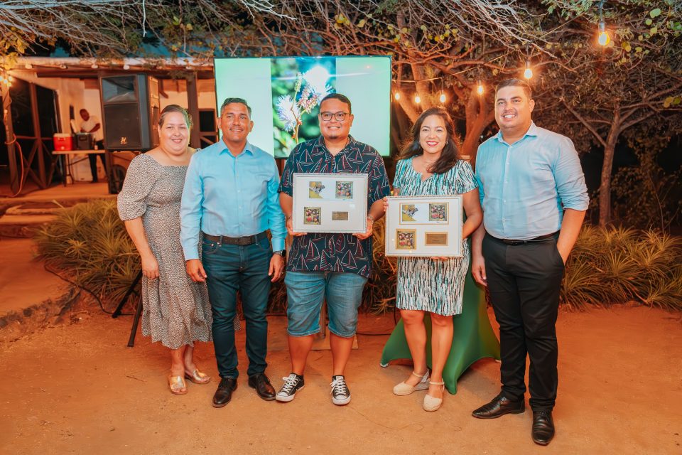 Competencia Di Fotografia Di Naturalesa Cu Tema Di Flornan Nativo Di Aruba