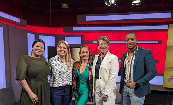 Pap Dutch Caribbean Cooperation Of Airports Cu Encuesta Tocante Innovacion Den Biahe Interinsular