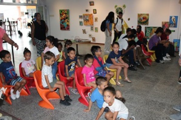 The National Library Of Aruba Announces Another Edition Of Its Children'S Book Festival 160 Pap Biblioteca Nacional Aruba Ta Anuncia Un Otro Edicion Di Su Festival Di Buki Pa Mucha 1