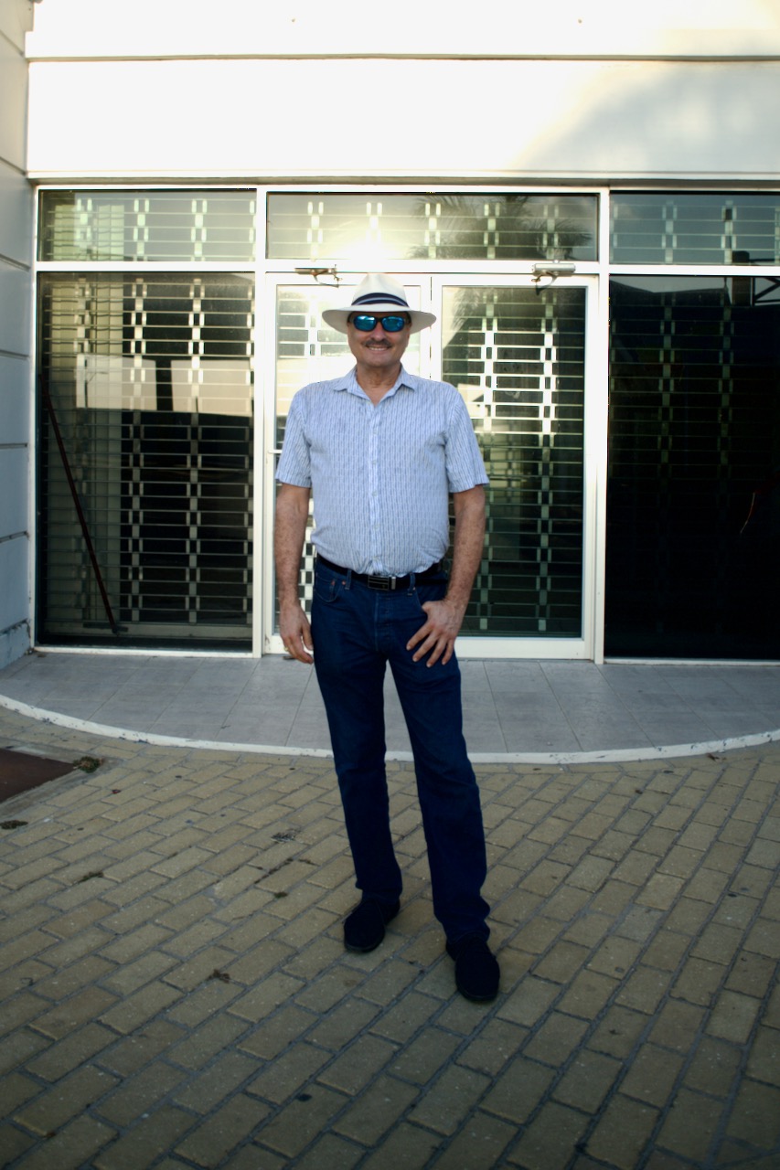 Mark Y E Team Di Aeda Cumpliendo Cu Di Tres Inversion Grandi Na San Nicolas